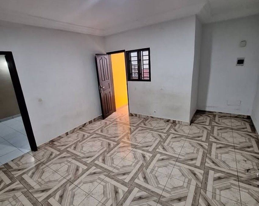 1 CHAMBRE SALON A LOUER ABIDJAN Cocody riviera  faya secteur cité sir